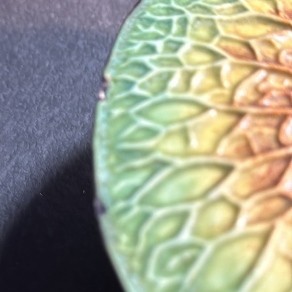 Unique Green Pottery Ikebana Lily Pad w/Copper Tone Base Signed Jonathan Bullock - Picture 6 of 6